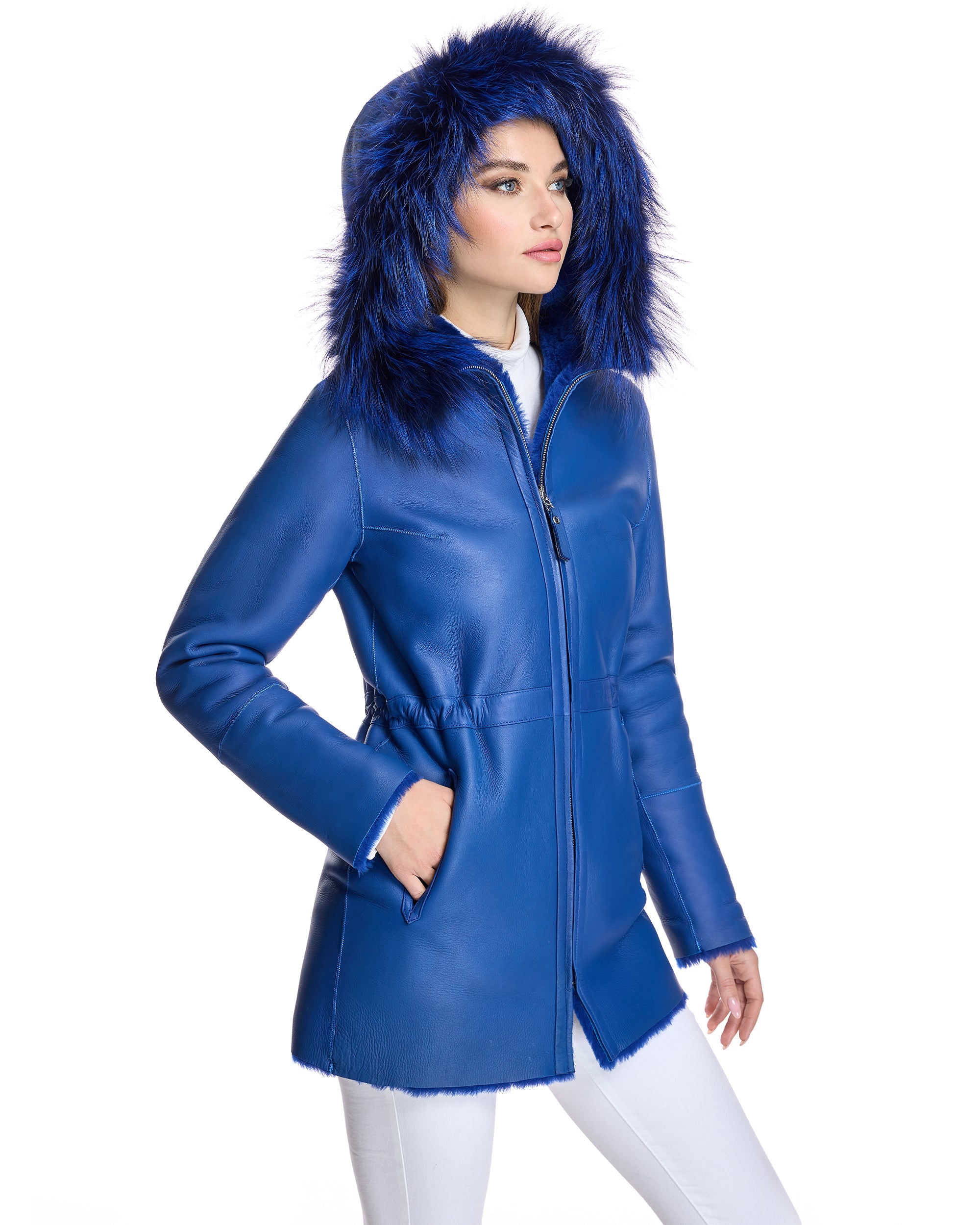 Chaqueta reversible de piel de cordero con capucha ribeteada de zorro
