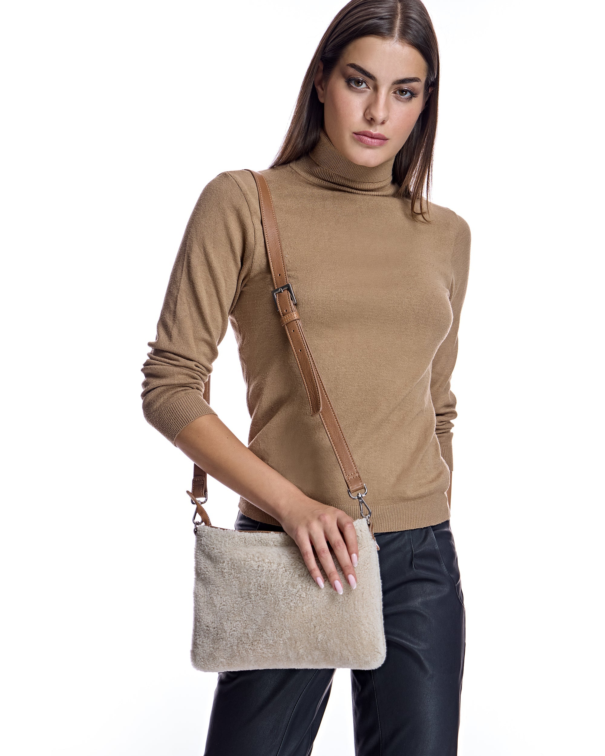 Bolso de mano de piel de cordero