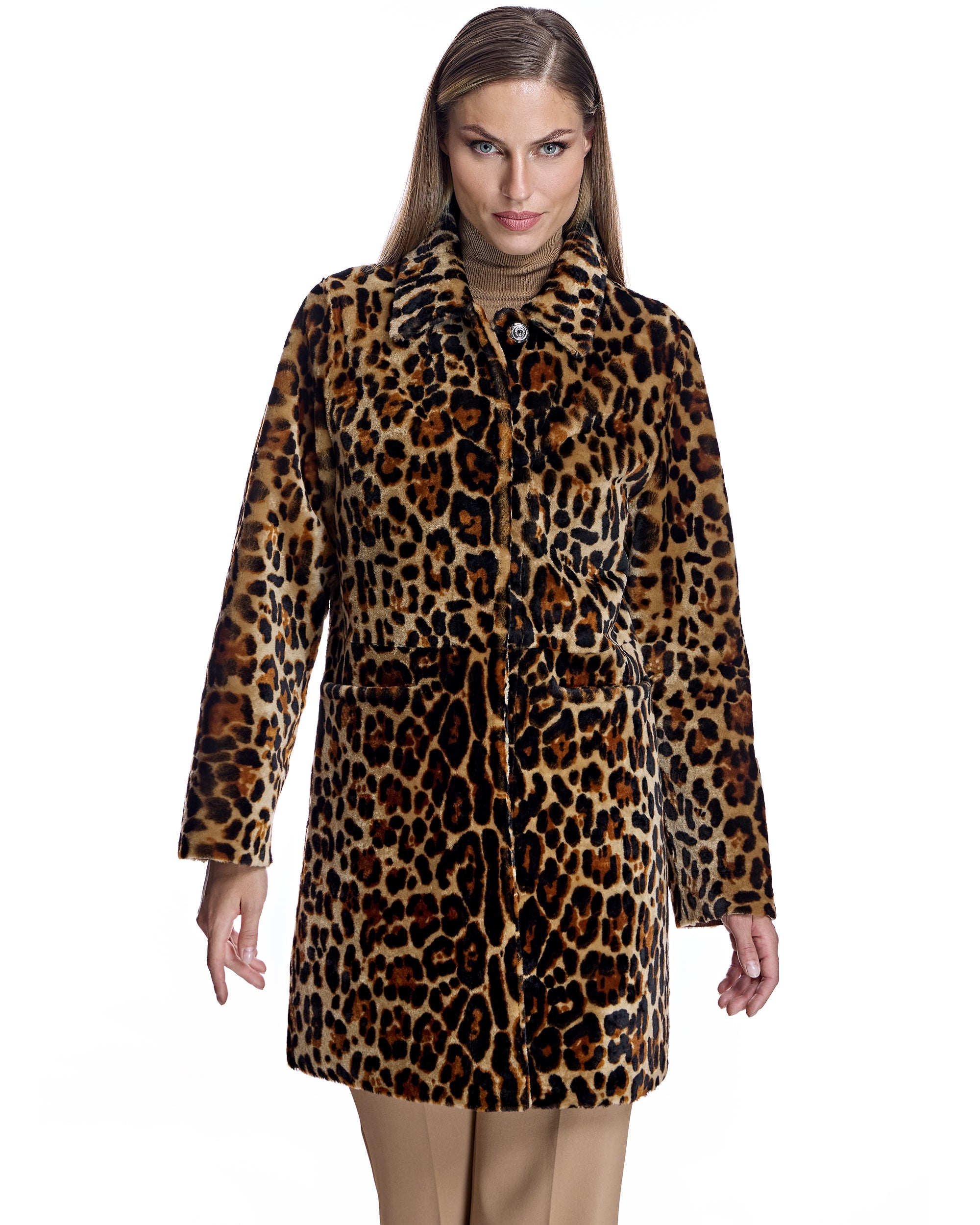 Chaqueta de piel de oveja con estampado animal