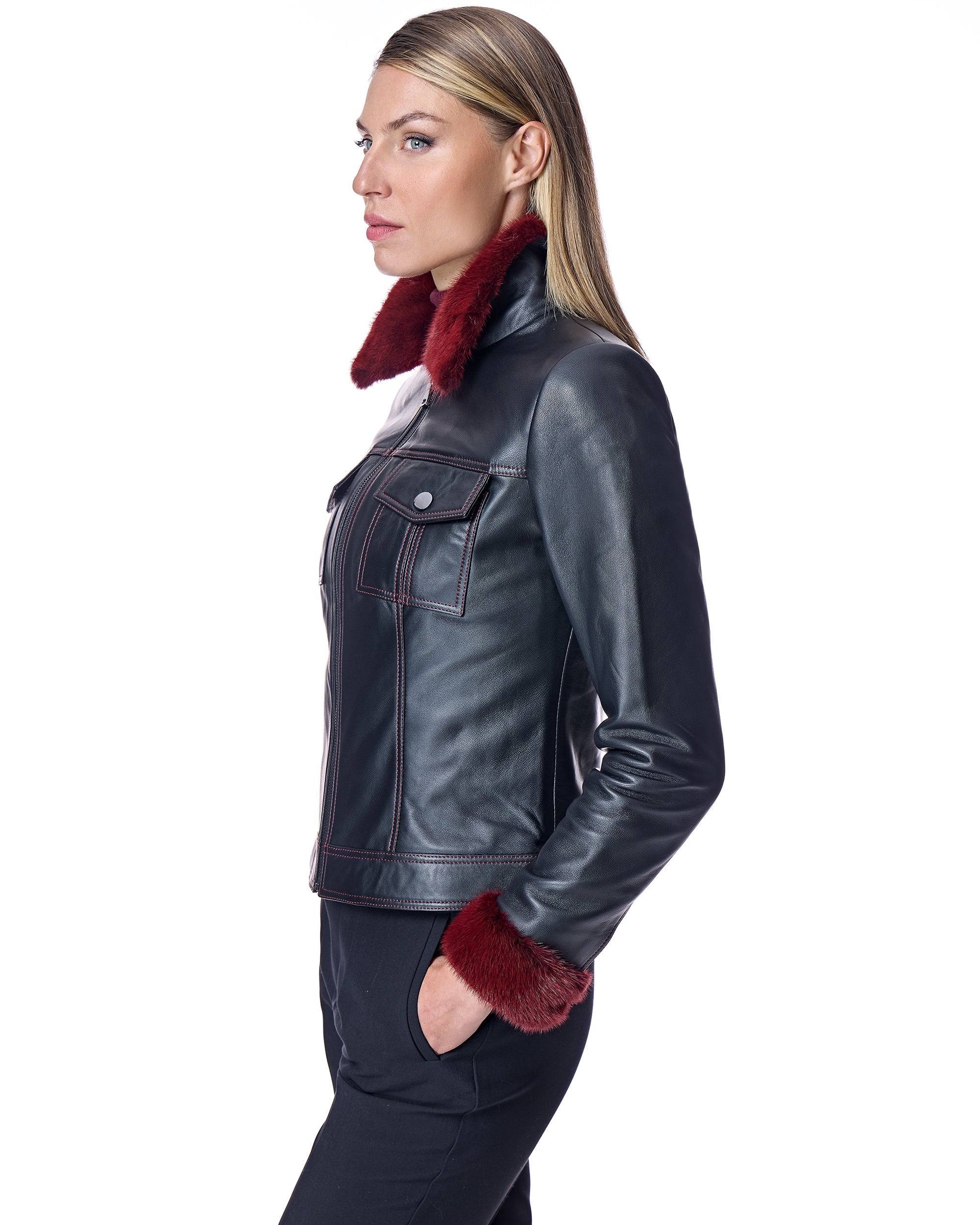 Chaqueta de cuero con cuello y puños de visón